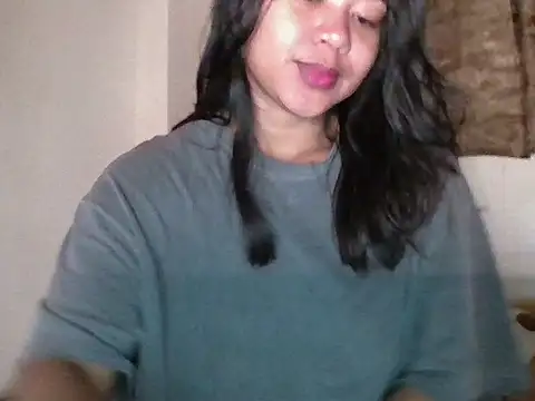  smiling4u  online show from May 7, 2026, 7:08 pm