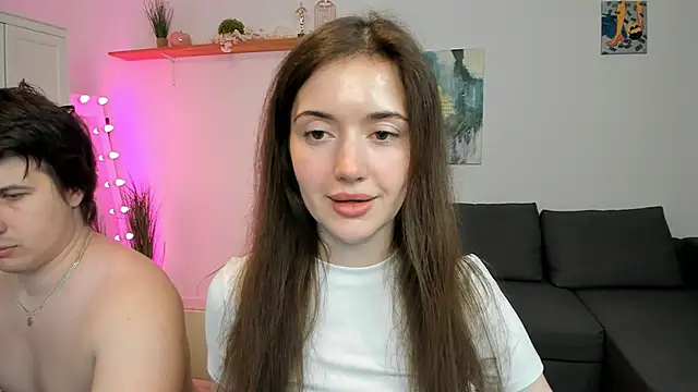 PollyFlame online show from September 23, 2025, 8:23 pm