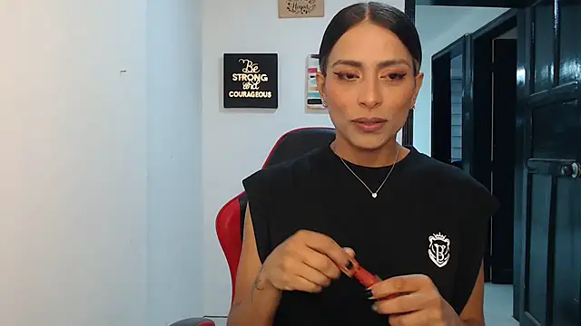 Liamiler01  online show from September 19, 2025, 3:41 am