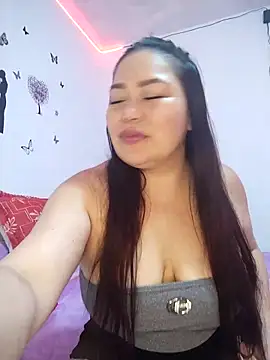 violet moore online show from February 15, 2025, 8:43 pm