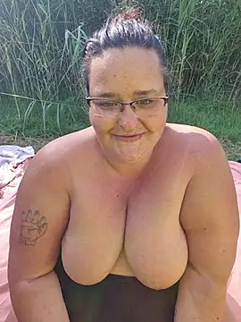 Snapshot of XxGipsyxX chatting on July 13, 2026, 3:04 pm XxGipsyxX online show from July 13, 2026, 3:04 pm