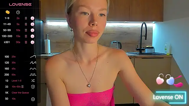 Olivia Bells online show from September 24, 2025, 9:07 pm