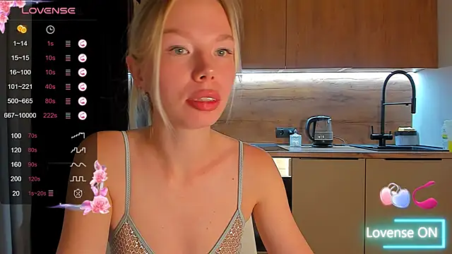 Olivia Bells online show from October 8, 2025, 9:12 pm