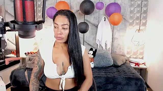 Snapshot of NiicolleMiller chatting on October 24, 2025, 3:08 pm NiicolleMiller online show from October 24, 2025, 3:08 pm