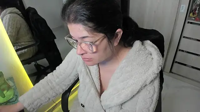 BellaFlaming online show from July 21, 2026, 11:01 am