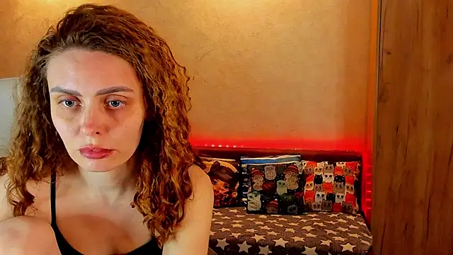 mia grantes online show from December 11, 2024, 10:38 pm