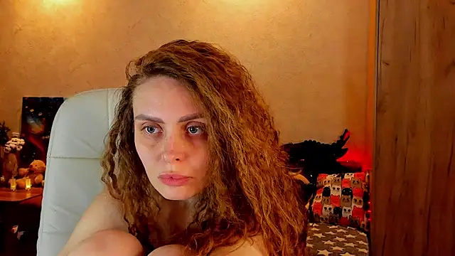 mia grantes online show from December 15, 2024, 9:42 pm