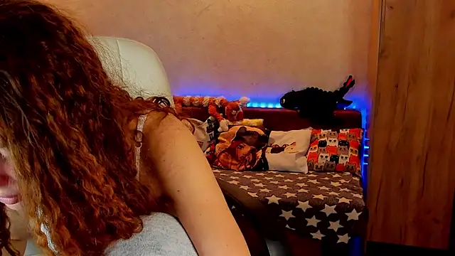 mia grantes online show from December 18, 2024, 8:57 pm