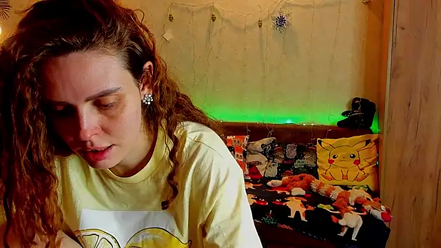 mia grantes online show from January 5, 2025, 6:56 pm