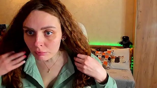 mia grantes online show from January 18, 2025, 5:59 pm