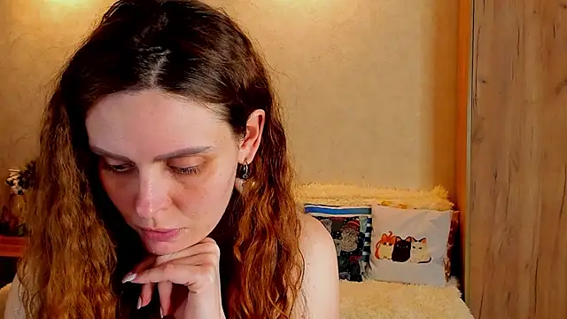 mia grantes online show from February 21, 2025, 7:10 pm
