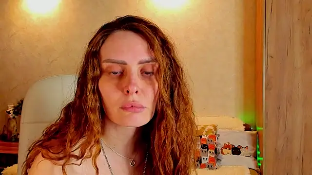 mia grantes online show from February 23, 2025, 9:05 pm