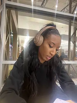 Iceblanca online show from November 11, 2025, 12:21 am