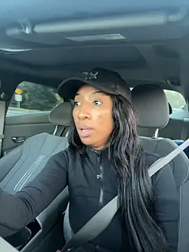 Iceblanca online show from November 26, 2025, 9:27 pm