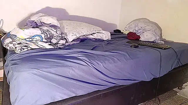 Snapshot of AmazingFuckCam chatting on October 5, 2025, 9:56 pm AmazingFuckCam online show from October 5, 2025, 9:56 pm