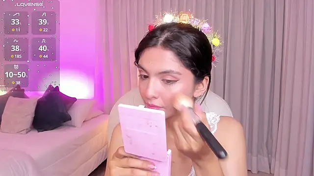 miiaa evans online show from December 4, 2024, 3:26 am