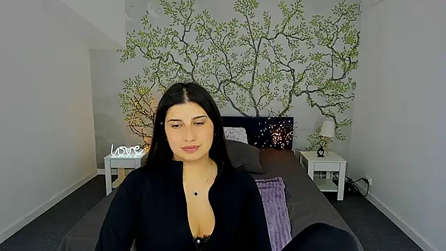 Linda EX online show from March 21, 2025, 11:12 am