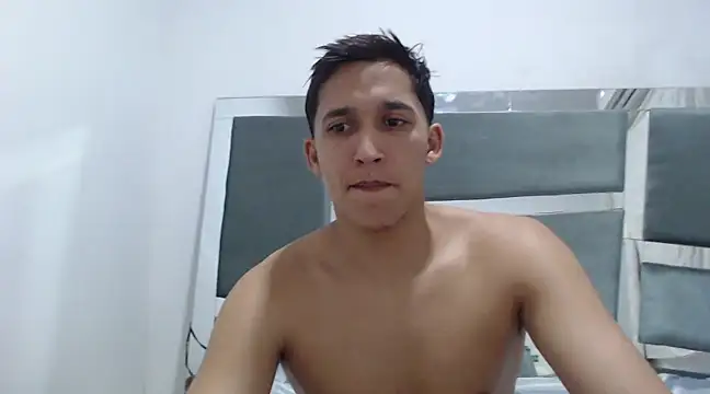 angel sensual95 online show from December 31, 2024, 7:53 am