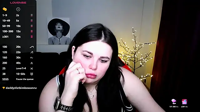 Snapshot of Emily_Mo chatting on February 6, 2025, 9:32 am Emily Mo online show from February 6, 2025, 9:32 am