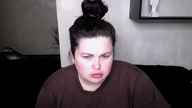 Snapshot of Emily_Mo chatting on October 15, 2025, 5:40 am Emily Mo online show from October 15, 2025, 5:40 am