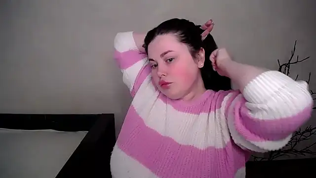 Emily Mo online show from May 1, 2026, 6:29 am