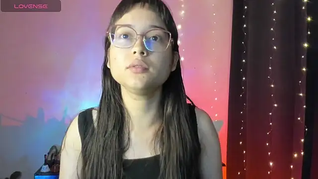 Snapshot of shantalc3rezo chatting on September 17, 2025, 5:58 pm shantalc3rezo online show from September 17, 2025, 5:58 pm