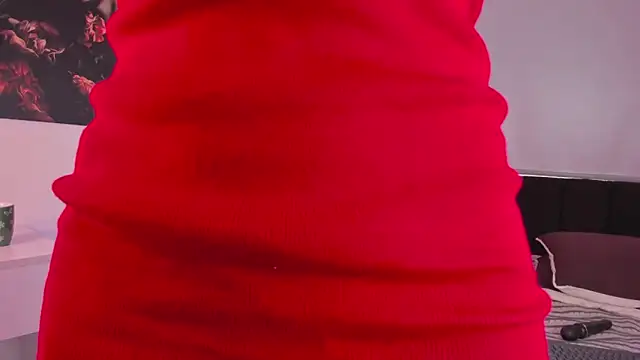 Snapshot of mia_thompsonn_ chatting on December 18, 2024, 6:03 pm mia thompsonn  online show from December 18, 2024, 6:03 pm