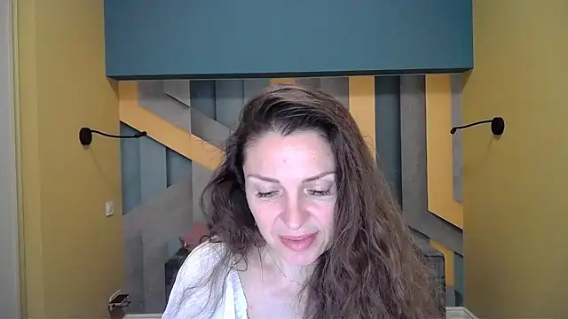 EllaLong online show from January 8, 2025, 12:26 pm