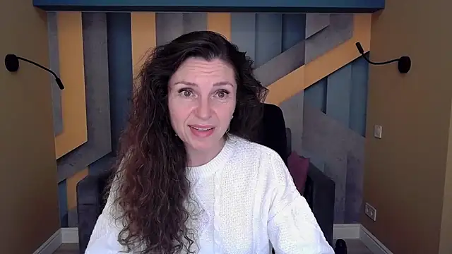 EllaLong online show from October 18, 2025, 11:33 am