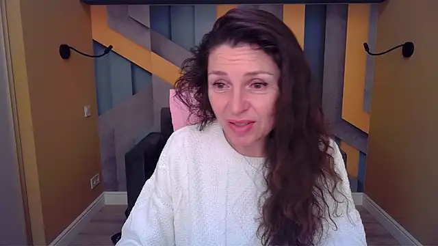 EllaLong online show from February 8, 2026, 12:30 pm