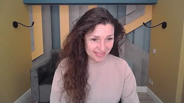 EllaLong online show from March 7, 2026, 12:24 pm