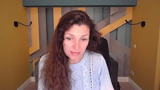 EllaLong online show from May 3, 2026, 11:27 am