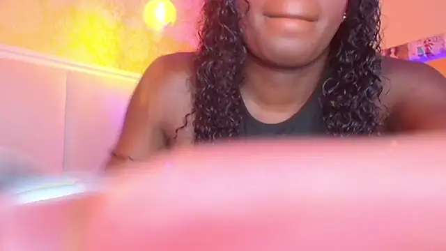 Snapshot of NaiaGils chatting on March 10, 2026, 6:46 pm NaiaGils online show from March 10, 2026, 6:46 pm