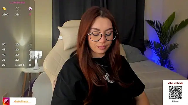 dakottaa  online show from December 19, 2024, 2:01 am