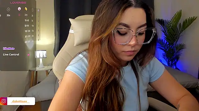 Snapshot of dakottaa_ chatting on October 20, 2025, 11:38 pm dakottaa  online show from October 20, 2025, 11:38 pm