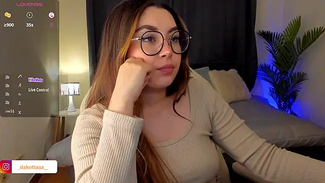 Snapshot of dakottaa_ chatting on October 21, 2025, 11:38 pm dakottaa  online show from October 21, 2025, 11:38 pm