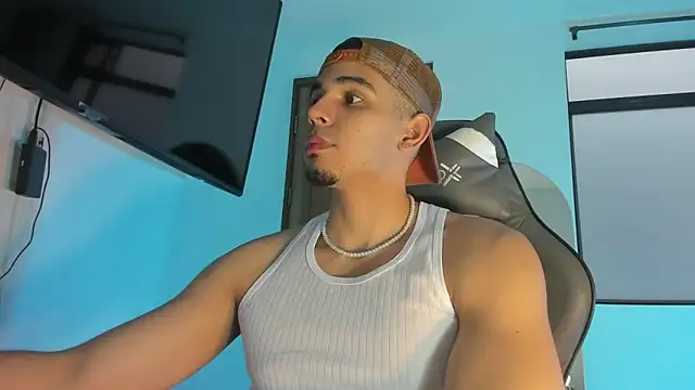 Snapshot of joss_111 chatting on October 3, 2025, 10:29 pm joss 111 online show from October 3, 2025, 10:29 pm