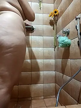 DanelyLopez online show from February 20, 2026, 1:35 am