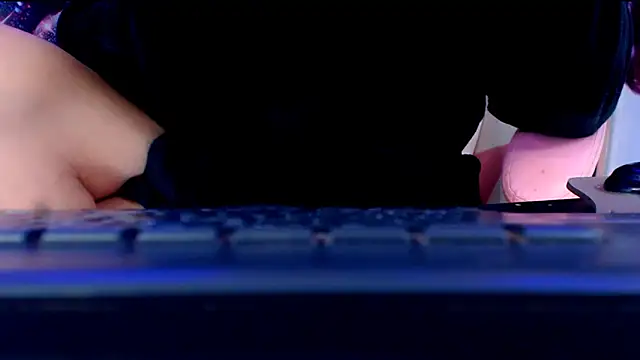 Snapshot of SelfSuck9inchs chatting on October 30, 2025, 2:57 am SelfSuck9inchs online show from October 30, 2025, 2:57 am