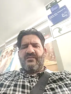 Snapshot of Maxi_TheBigDaddy chatting on February 6, 2026, 4:54 pm Maxi TheBigDaddy online show from February 6, 2026, 4:54 pm