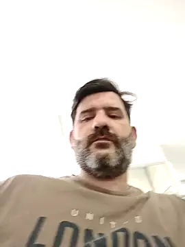 Snapshot of Maxi_TheBigDaddy chatting on March 10, 2026, 4:01 pm Maxi TheBigDaddy online show from March 10, 2026, 4:01 pm