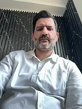 Snapshot of Maxi_TheBigDaddy chatting on July 22, 2026, 1:03 pm Maxi TheBigDaddy online show from July 22, 2026, 1:03 pm
