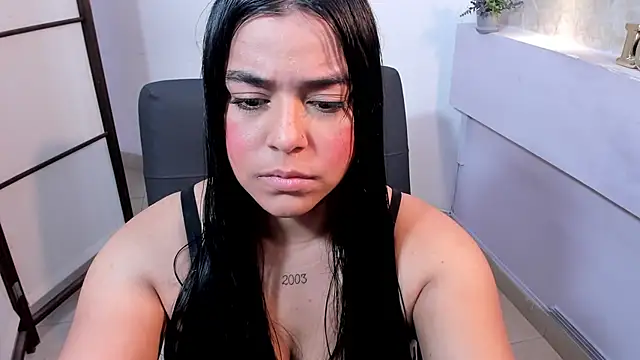LyndaKimm online show from January 29, 2025, 2:21 pm