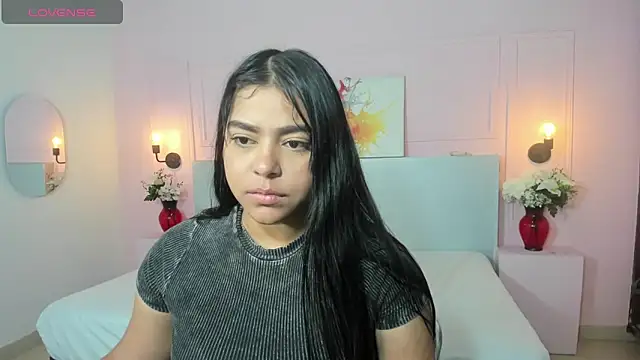 LyndaKimm online show from March 18, 2025, 6:25 am