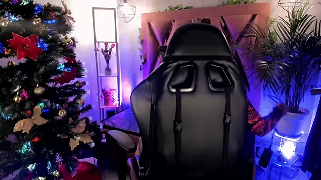 Megan inked online show from December 15, 2024, 2:52 am