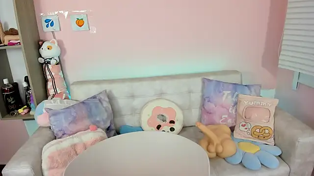 Snapshot of tinysara chatting on September 22, 2025, 4:20 pm tinysara online show from September 22, 2025, 4:20 pm