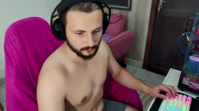 iurytx online show from December 15, 2025, 8:46 pm