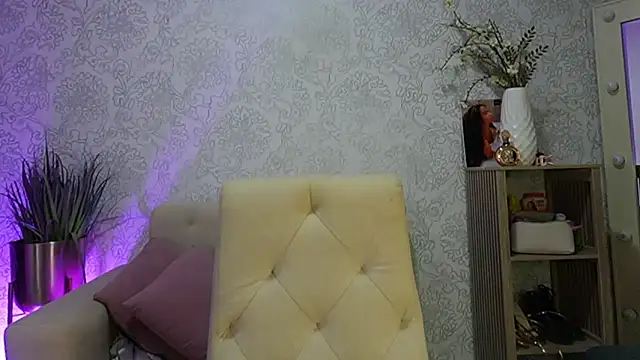 HOTBLACKANDWHITE2 online show from April 27, 2026, 6:44 am