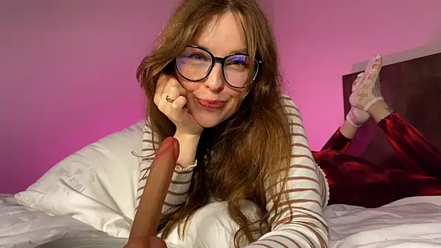 Snapshot of Pi-x-ie chatting on April 11, 2026, 8:46 pm Pi-x-ie online show from April 11, 2026, 8:46 pm