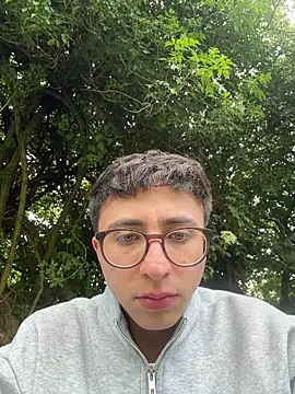 CamiRojas boy online show from May 6, 2026, 6:35 pm